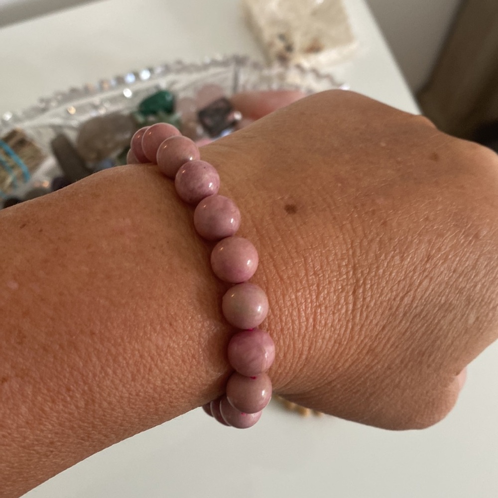 Uncommon Rocks Rhodonite Stone Bead Bracelet - Picture 6 of 7
